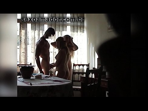 ❤️ دوستان سکس یک مرد غول پیکر و سه نفری را با او دعوت می کنند ❤️❌ پورنو روسی در ما fa.sexuria-net.ru ☑